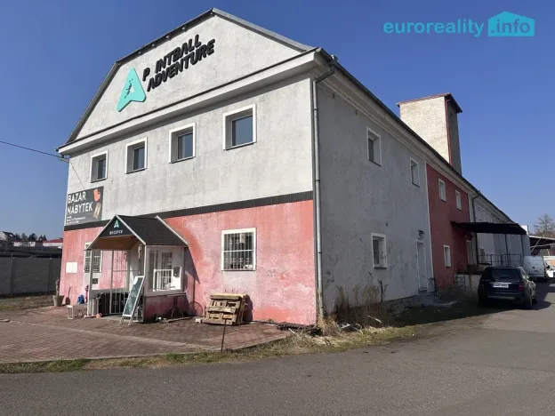 Prodej obchodního prostoru, Karlovy Vary, Sokolovská, 1900 m2