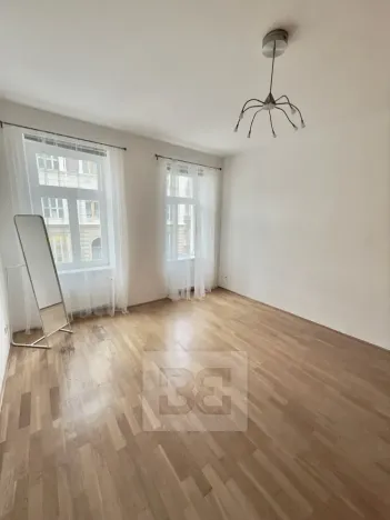 Pronájem bytu 2+kk, Praha - Holešovice, Umělecká, 58 m2