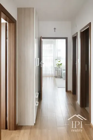 Pronájem bytu 4+kk, Praha - Vysočany, Kabešova, 90 m2