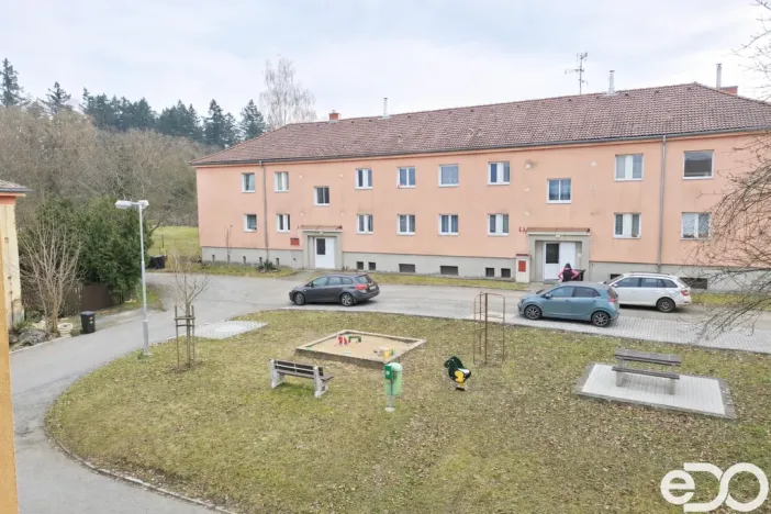 Pronájem bytu 2+1, Chocerady - Komorní Hrádek, 65 m2