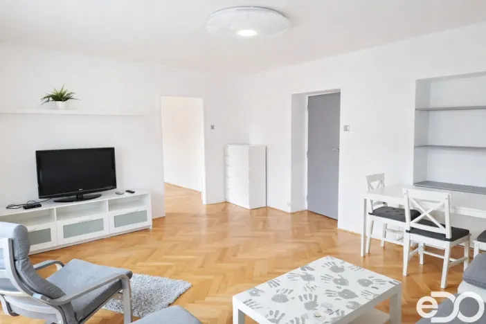 Pronájem bytu 2+1, Chocerady - Komorní Hrádek, 65 m2