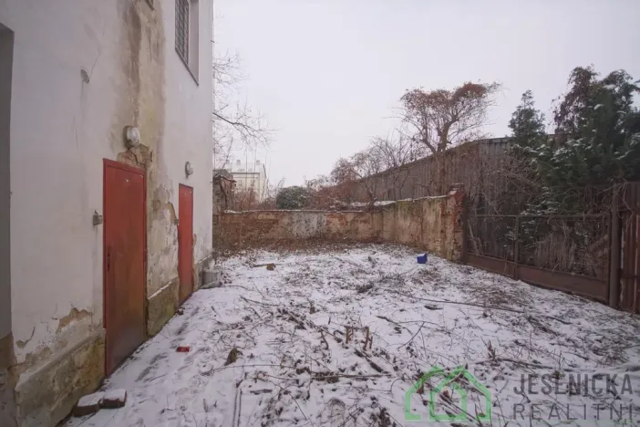 Prodej garáže, Javorník, 17. listopadu, 73 m2