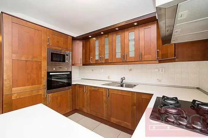 Pronájem rodinného domu, Praha - Stodůlky, Ke Koh-i-nooru, 300 m2