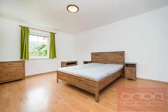 Pronájem rodinného domu, Praha - Stodůlky, Ke Koh-i-nooru, 300 m2