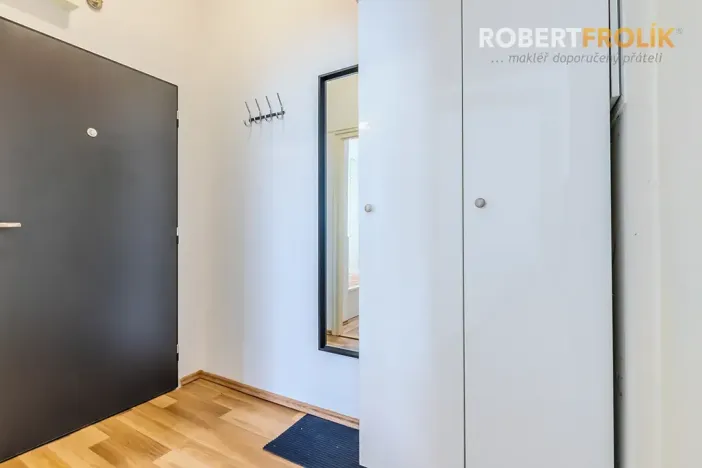 Pronájem bytu 2+kk, Praha - Břevnov, Patočkova, 40 m2