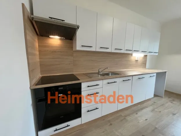 Pronájem bytu 2+1, Havířov - Město, Dlouhá třída, 52 m2