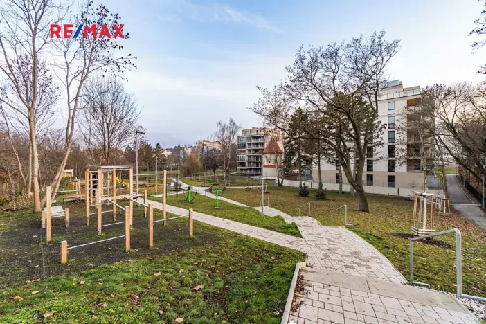 Pronájem bytu 2+kk, Praha - Břevnov, Radimova, 64 m2