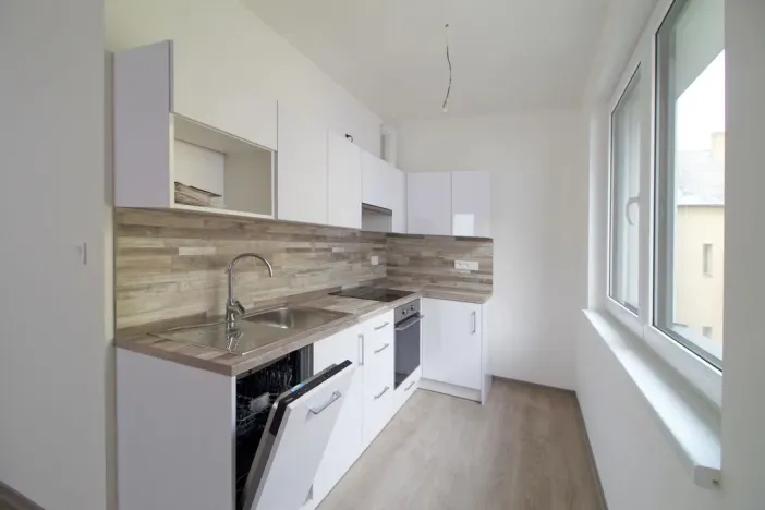 Pronájem bytu 1+kk, Plzeň - Jižní Předměstí, Na Jíkalce, 42 m2