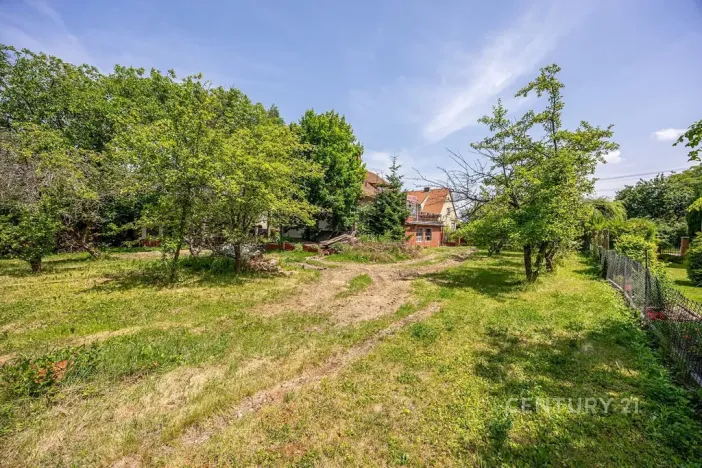 Prodej pozemku pro bydlení, Horní Bezděkov, K Jezírku, 1852 m2