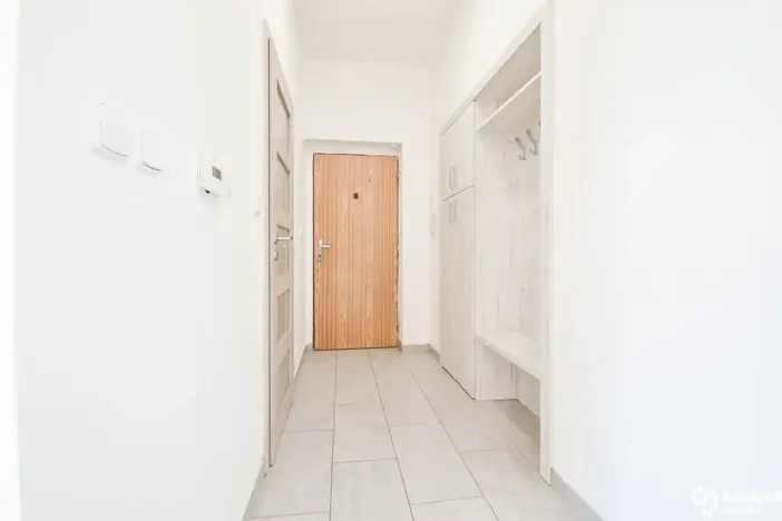 Pronájem bytu 2+kk, Olomouc, Jeremenkova, 48 m2