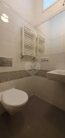 Pronájem bytu 2+kk, Praha - Holešovice, Dobrovského, 37 m2