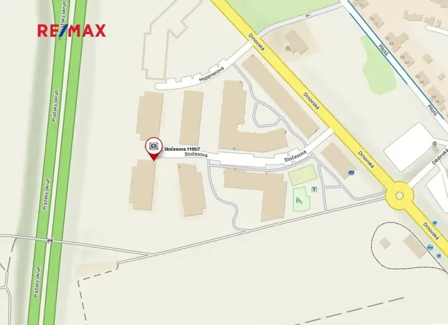 Pronájem garážového stání, Praha - Ruzyně, Stočesova, 15 m2