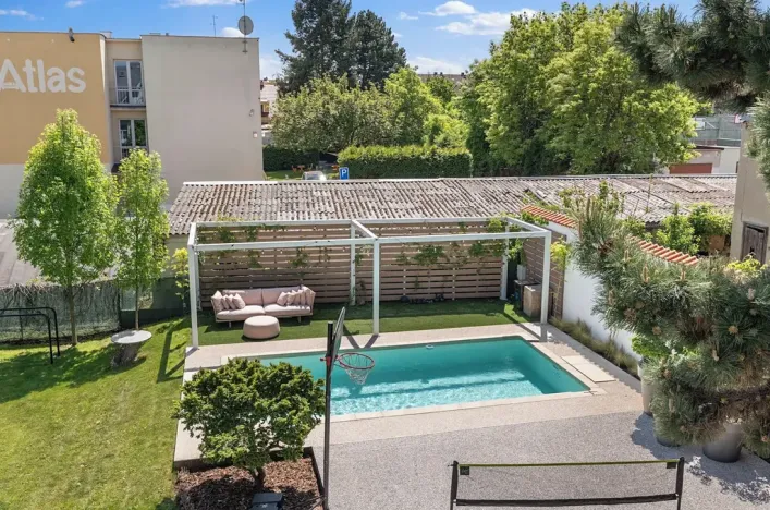 Prodej rodinného domu, Praha - Horní Počernice, Jívanská, 1229 m2