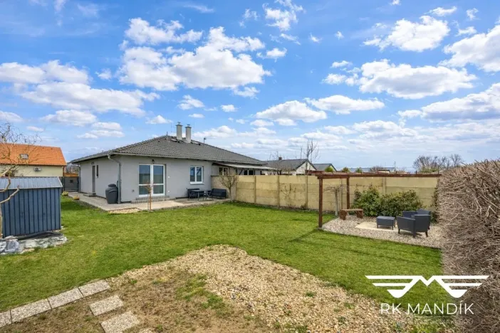 Prodej bytu 3+kk, Veliká Ves, Slunečná, 71 m2