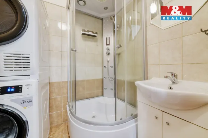 Prodej bytu 2+1, Bukovany, 51 m2