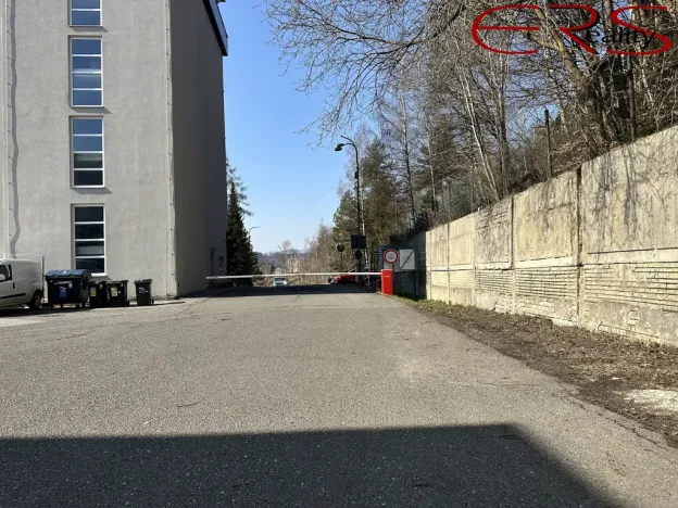 Pronájem kanceláře, Jablonec nad Nisou, 73 m2