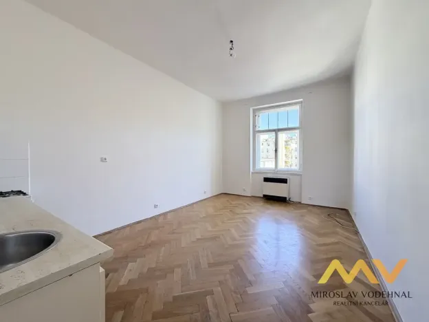 Pronájem bytu 2+kk, Hradec Králové, Nerudova, 55 m2
