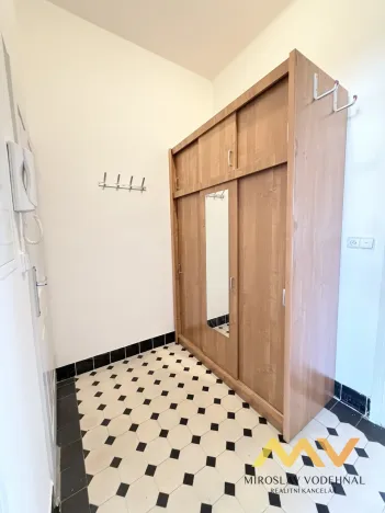 Pronájem bytu 2+kk, Hradec Králové, Nerudova, 55 m2