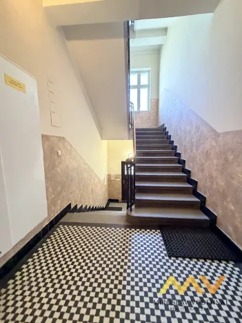 Pronájem bytu 2+kk, Hradec Králové, Nerudova, 55 m2