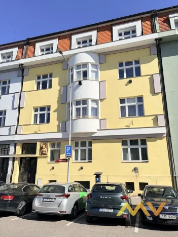 Pronájem bytu 2+kk, Hradec Králové, Nerudova, 55 m2