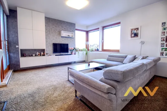 Pronájem bytu 4+kk, Hradec Králové - Nový Hradec Králové, Národních mučedníků, 95 m2