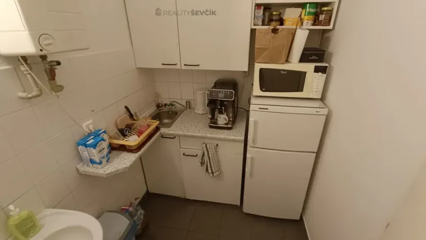 Pronájem obchodního prostoru, České Budějovice - České Budějovice 2, Větrná, 53 m2