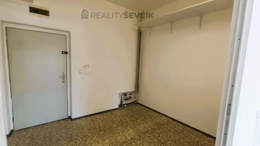 Pronájem obchodního prostoru, České Budějovice - České Budějovice 2, Větrná, 53 m2