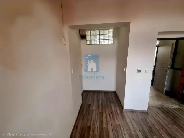 Pronájem kanceláře, Plzeň, sady 5. května, 45 m2