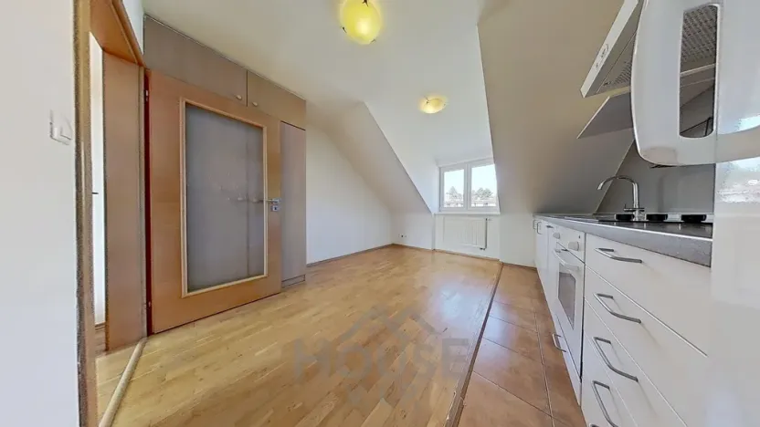 Prodej bytu 2+1, Praha - Dejvice, 57 m2