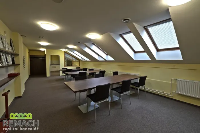 Pronájem kanceláře, Uherské Hradiště, Dlouhá, 70 m2