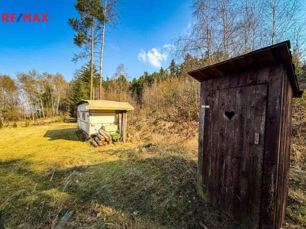 Prodej zahrady, Dubenec, 539 m2