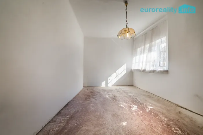 Prodej bytu 1+1, Mariánské Lázně, Mladějovského, 41 m2