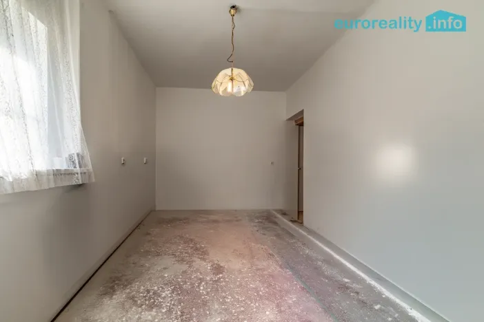 Prodej bytu 1+1, Mariánské Lázně, Mladějovského, 41 m2