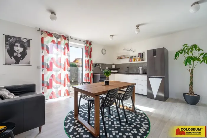 Prodej bytu 2+kk, Hrádek, 43 m2