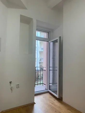 Pronájem bytu 2+kk, Praha - Vršovice, Vršovická, 48 m2