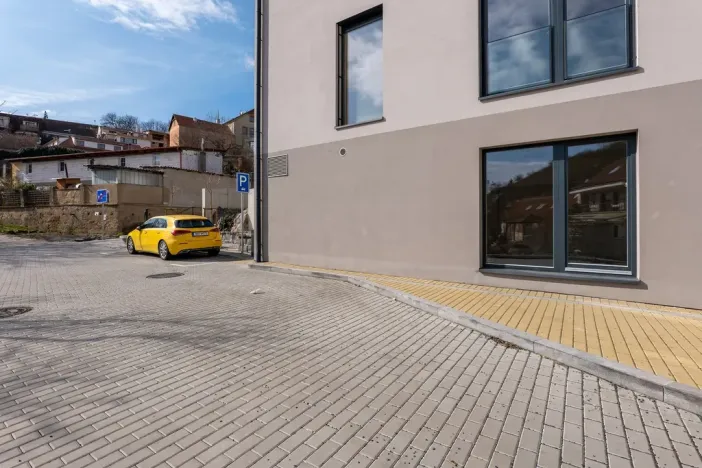 Prodej bytu 1+kk, Praha - Lysolaje, Lysolajské údolí, 43 m2