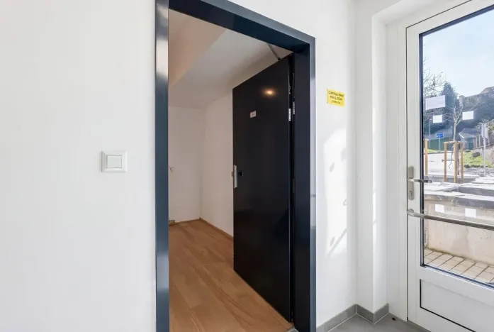 Prodej bytu 1+kk, Praha - Lysolaje, Lysolajské údolí, 43 m2