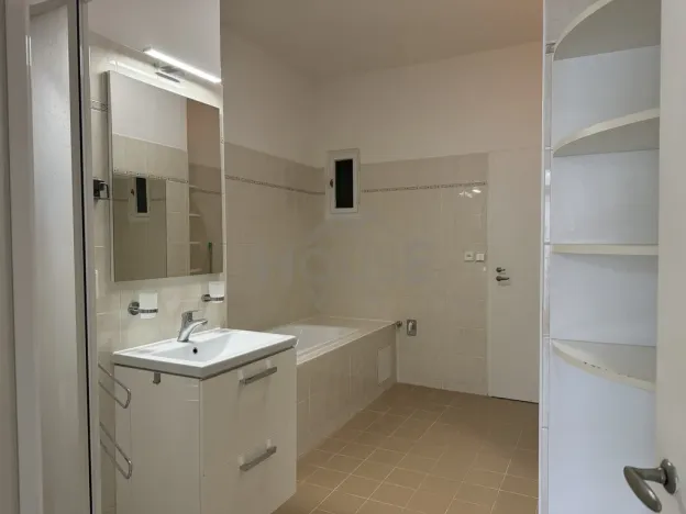 Prodej bytu 4+1, Praha - Vinohrady, Londýnská, 141 m2