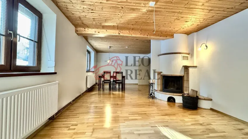 Prodej rodinného domu, Lopeník, 250 m2