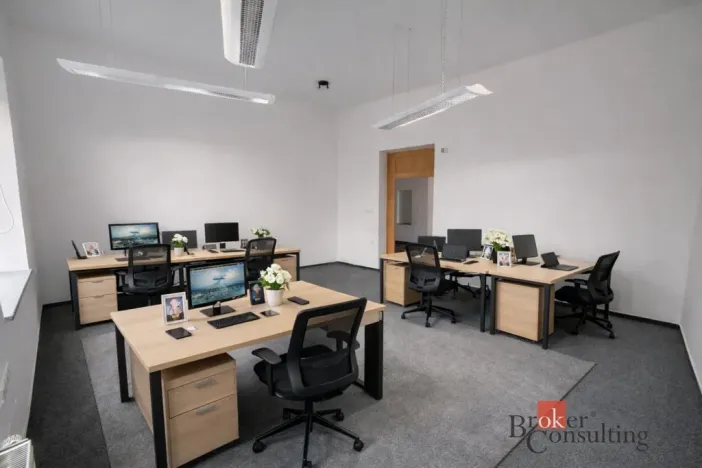 Pronájem kanceláře, Opava - Předměstí, Janská, 280 m2