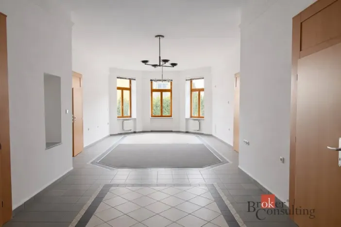 Pronájem kanceláře, Opava - Předměstí, Janská, 280 m2