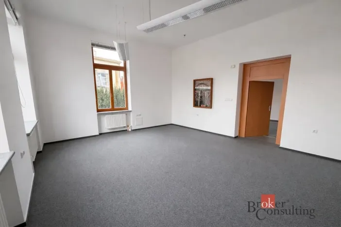 Pronájem kanceláře, Opava - Předměstí, Janská, 280 m2