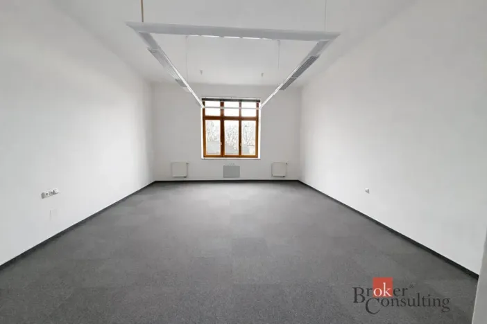 Pronájem kanceláře, Opava - Předměstí, Janská, 280 m2