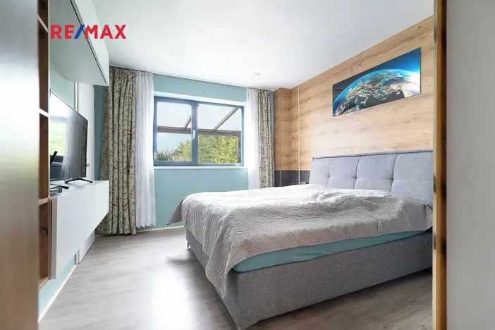 Prodej rodinného domu, Hovorčovice, Na Konci světa, 188 m2