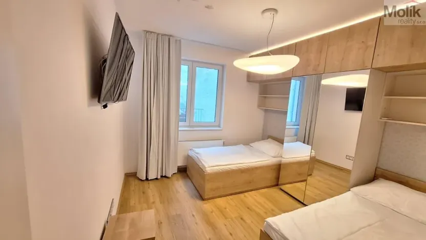 Prodej rodinného domu, Teplice, Laubeho náměstí, 425 m2