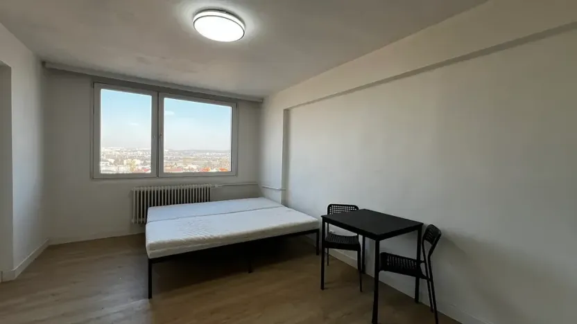 Pronájem bytu 1+kk, Praha - Radotín, Vrážská, 25 m2