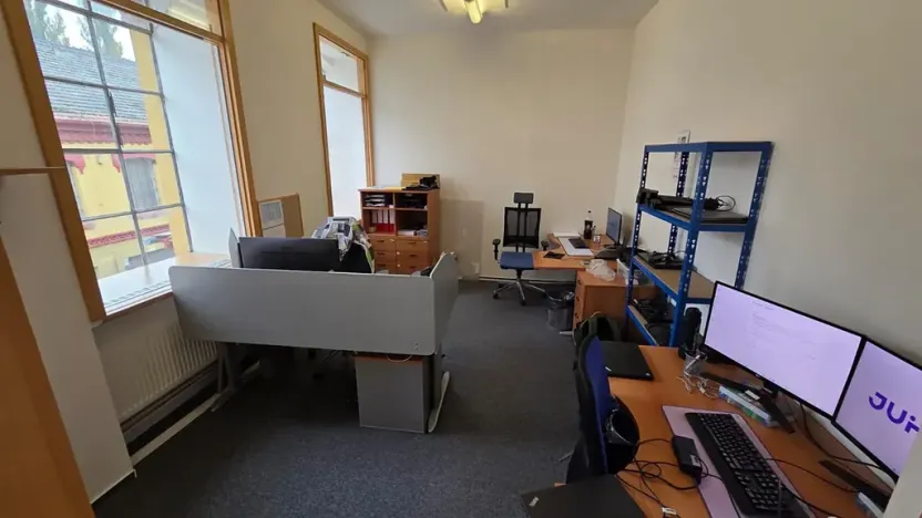 Pronájem kanceláře, Brno, Valchařská, 80 m2