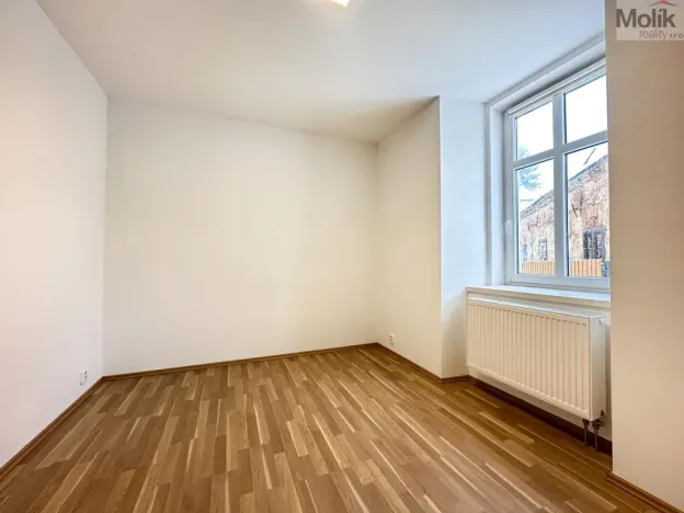 Pronájem bytu 2+kk, Osek, Obránců míru, 40 m2