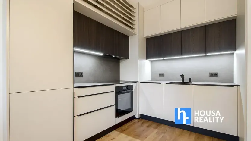 Pronájem bytu 2+kk, Praha - Nusle, Lumírova, 56 m2