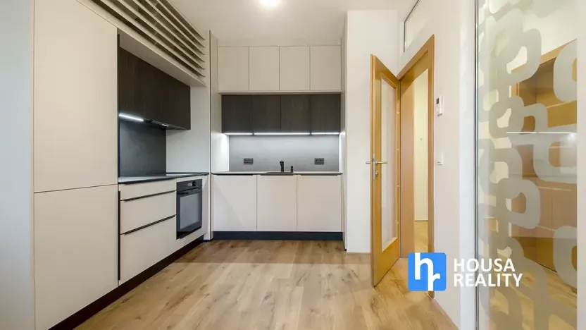 Pronájem bytu 2+kk, Praha - Nusle, Lumírova, 56 m2